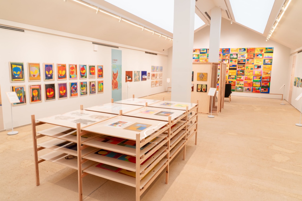 みずのきの絵画展の展示風景