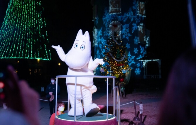 ムーミン谷のルミナスナイトショー
